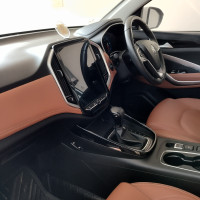 MG Hector Plus 1.5 CVT Sharp BS VI