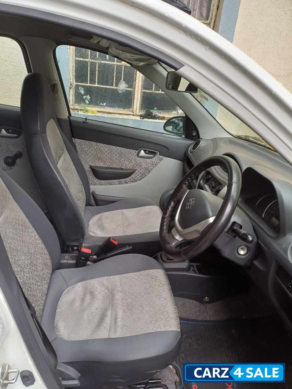 Maruti Suzuki 800 petrol cng