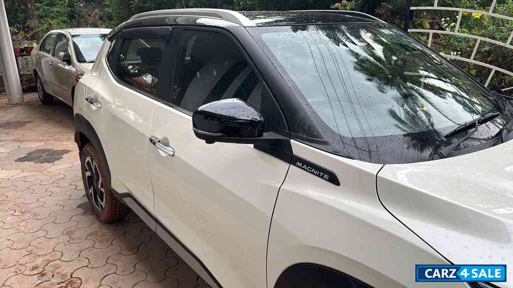 Nissan Magnite XV Premium Dualtone