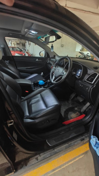 Hyundai Tucson GLS 2WD AT PETROL