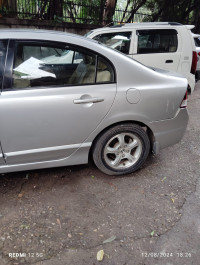 Silver Honda Civic 1.8V MT