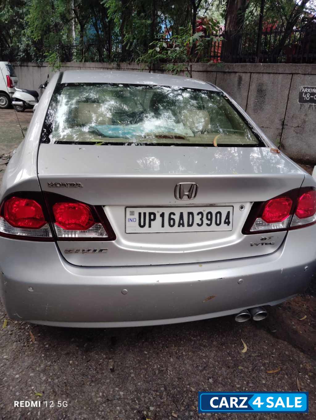 Silver Honda Civic 1.8V MT