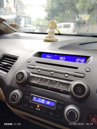 Silver Honda Civic 1.8V MT