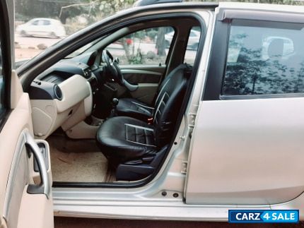 Silver Nissan Terrano XL 1400 cc