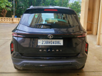 Black Dark Mode Tata Safari Accomplished plus dark edition manual 7 str