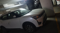 Mahindra XUV300 w8 option
