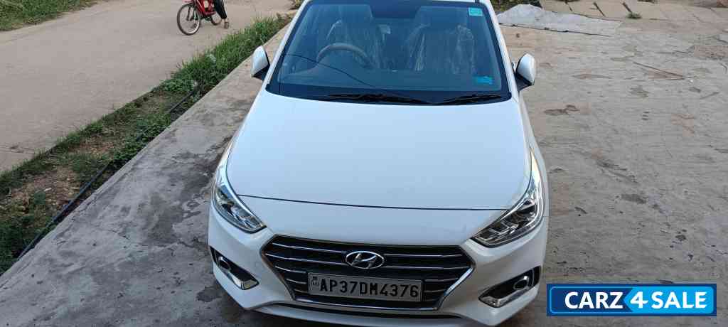 Hyundai Verna 1.6 SX VTVT(O)