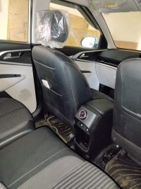 Kia Carens Prestige plus