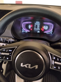 Kia Carens Prestige plus