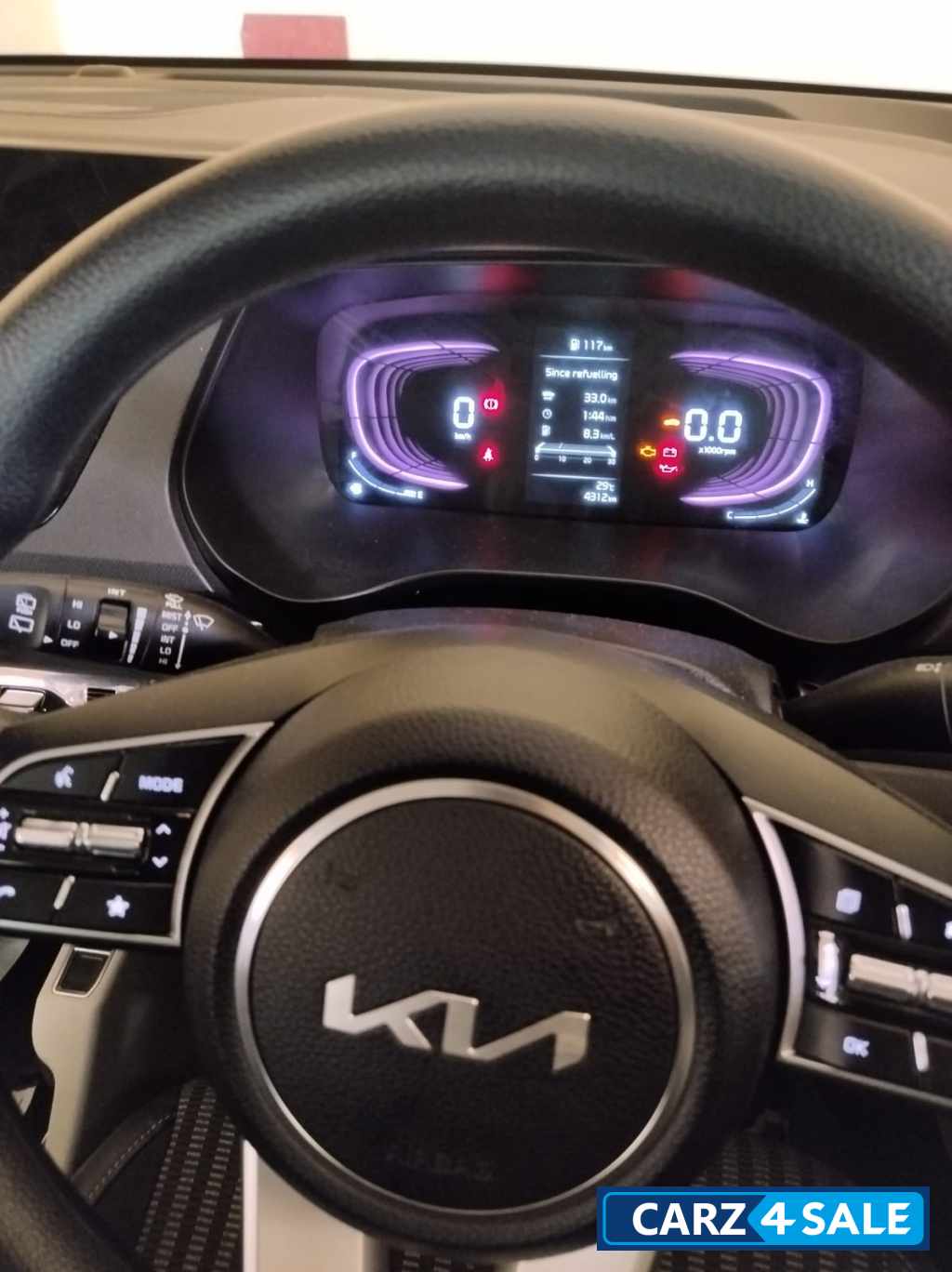 Kia Carens Prestige plus