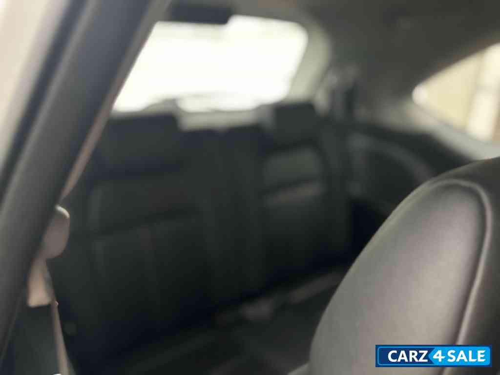 White Orchid Honda BR-V VX