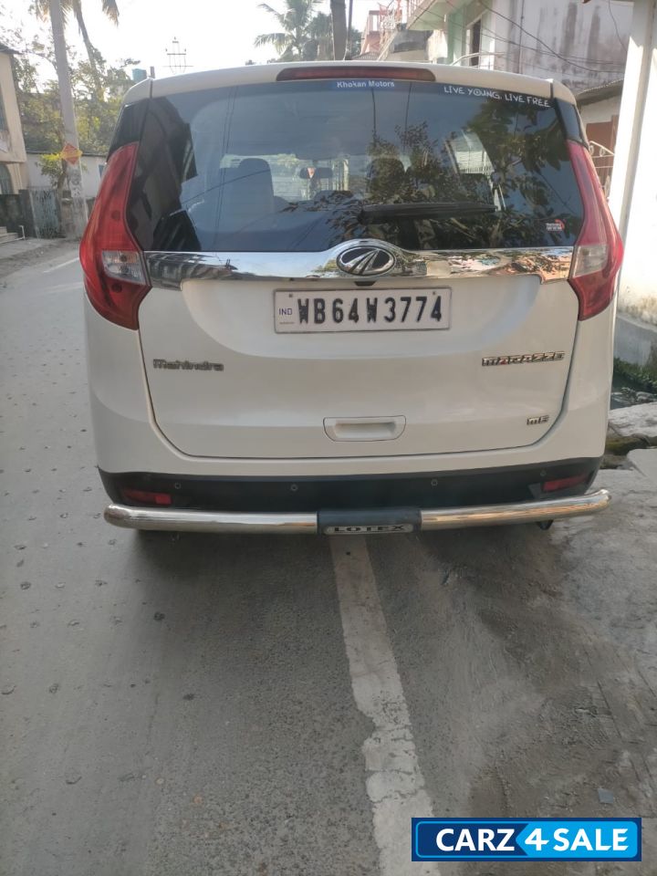 Mahindra Marazzo M6 8seater