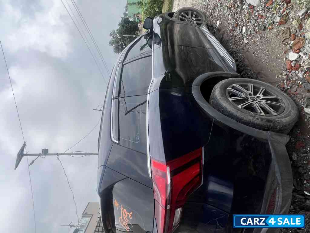 Mahindra XUV700 Ax7 Mahindra XUV700 Ax7