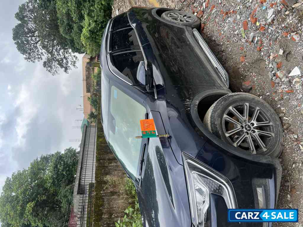 Mahindra XUV700 Ax7 Mahindra XUV700 Ax7