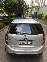 Dazzling Silver Mahindra XUV 500 W6