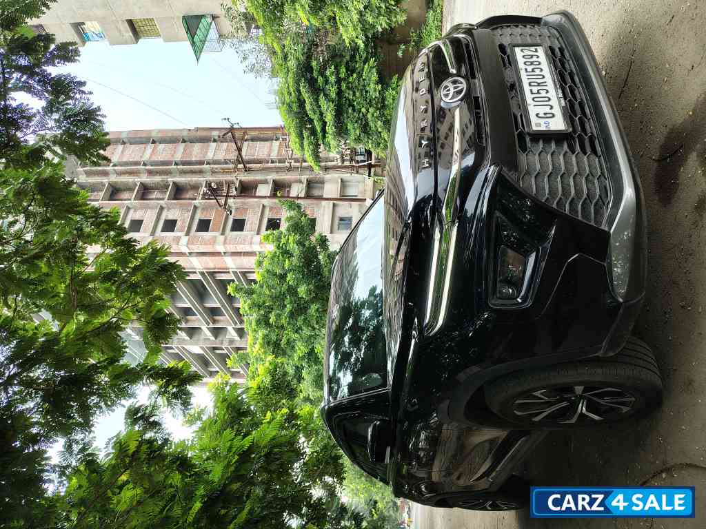 Toyota Urban Cruiser Hyryder E noedrive