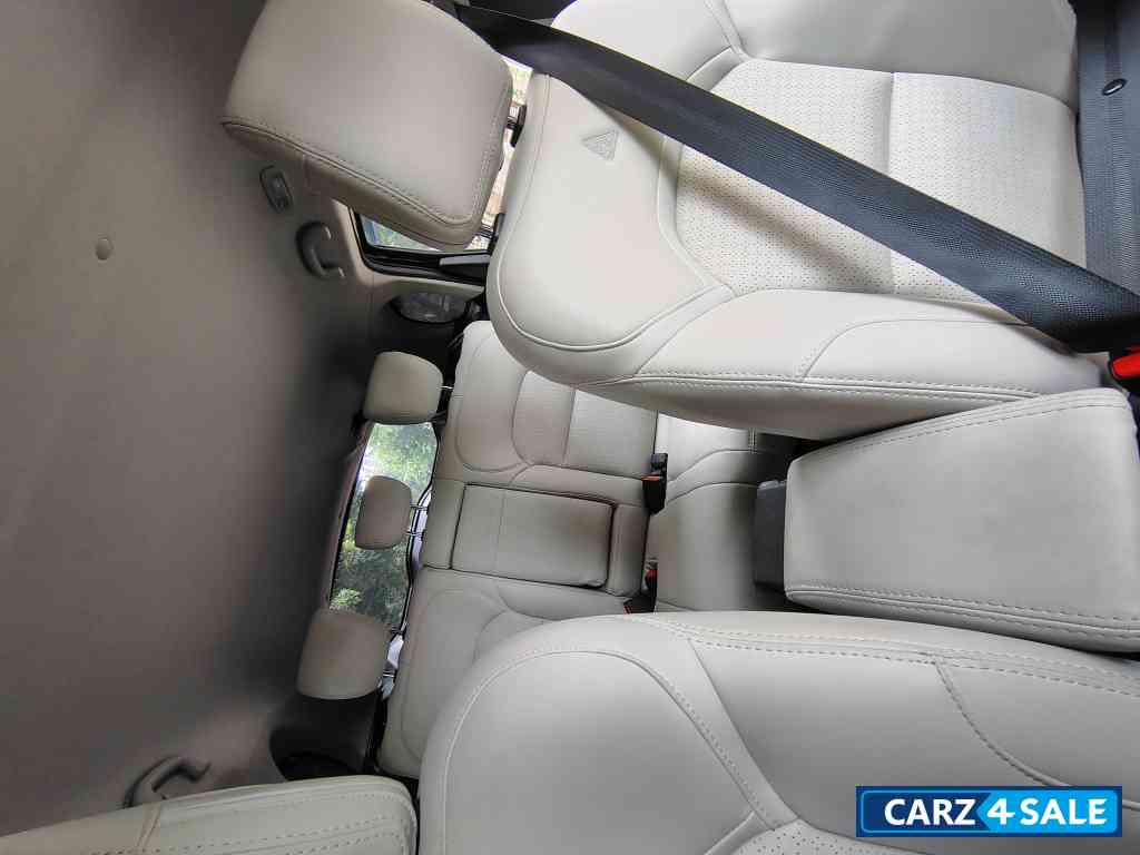 Toyota Urban Cruiser Hyryder E noedrive