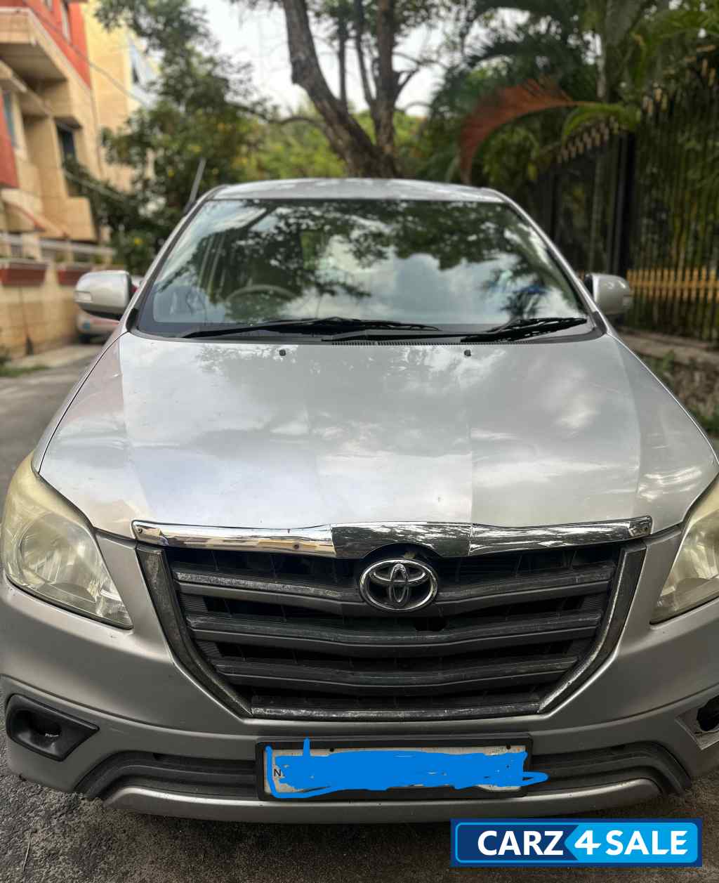 Silver Toyota Innova VX 7 STR