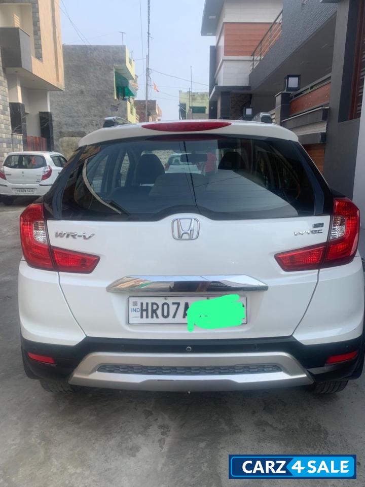 Honda WR-V Alive edition