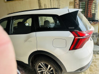 Mahindra XUV700 Ax5