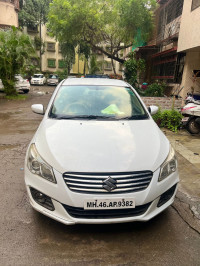 Pearl Snow White Maruti Suzuki Ciaz VDi+ SHVS