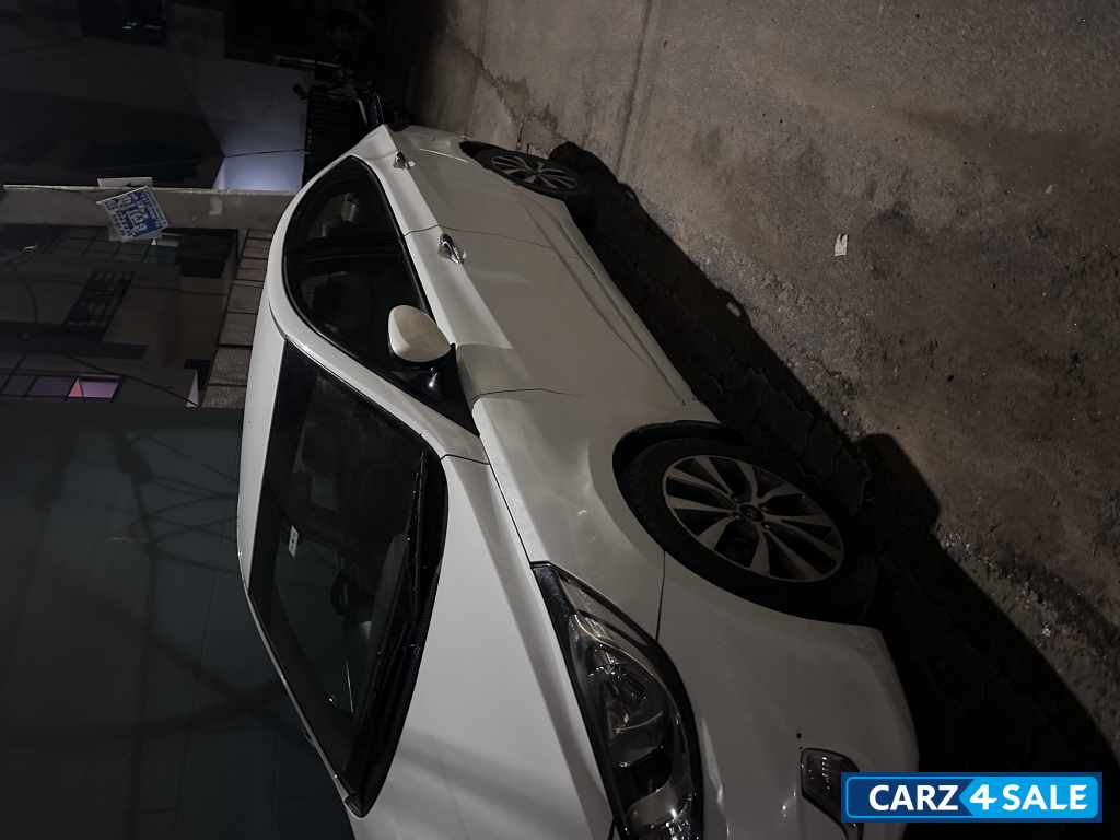 Hyundai Verna 1.6 crdi sx