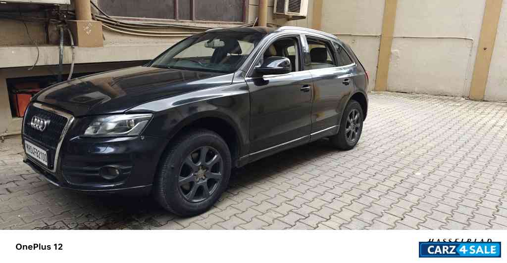 Phantom Black Audi Q5 2.0 TDI Quattro