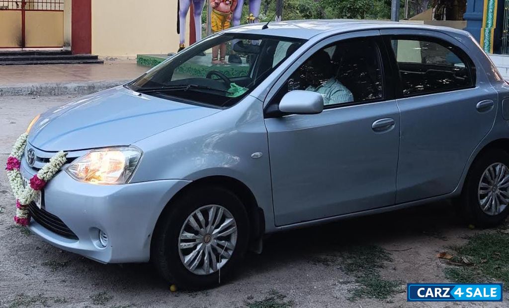 Blue Toyota Etios Liva GD