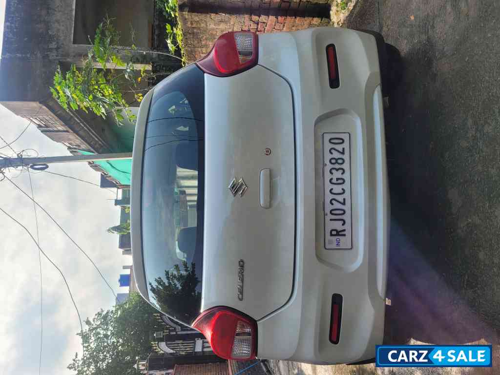 White Maruti Suzuki Celerio VXI