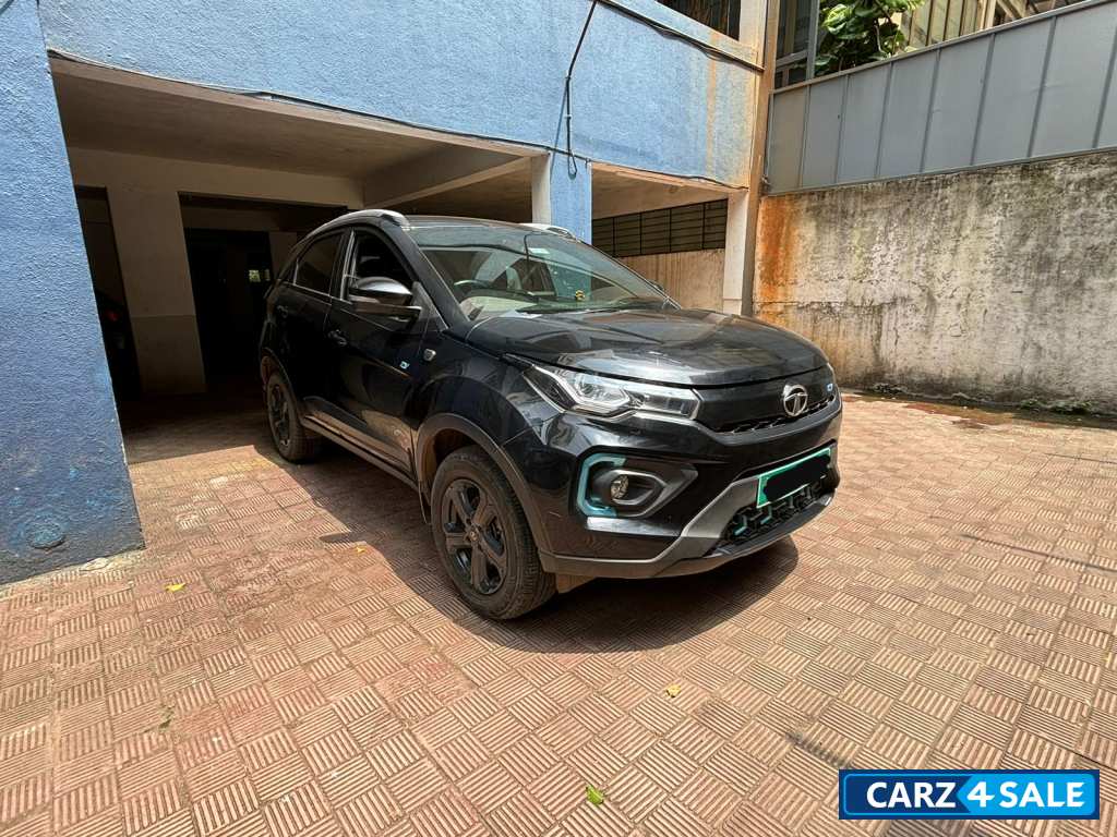 Tata Nexon EV Dark Edition XZ+