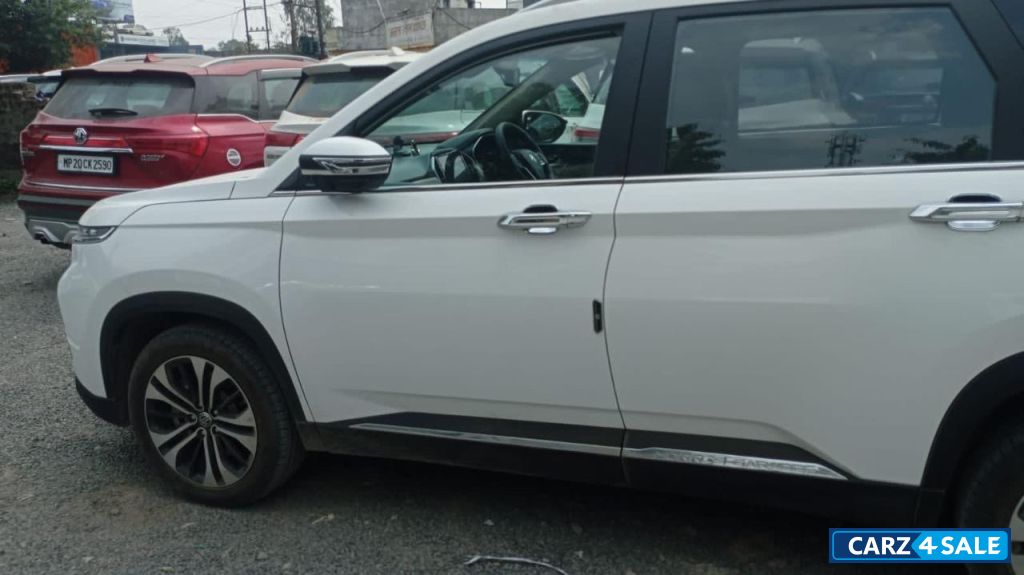 White MG Hector Sharp 1.5 Turbo CVT Automatic