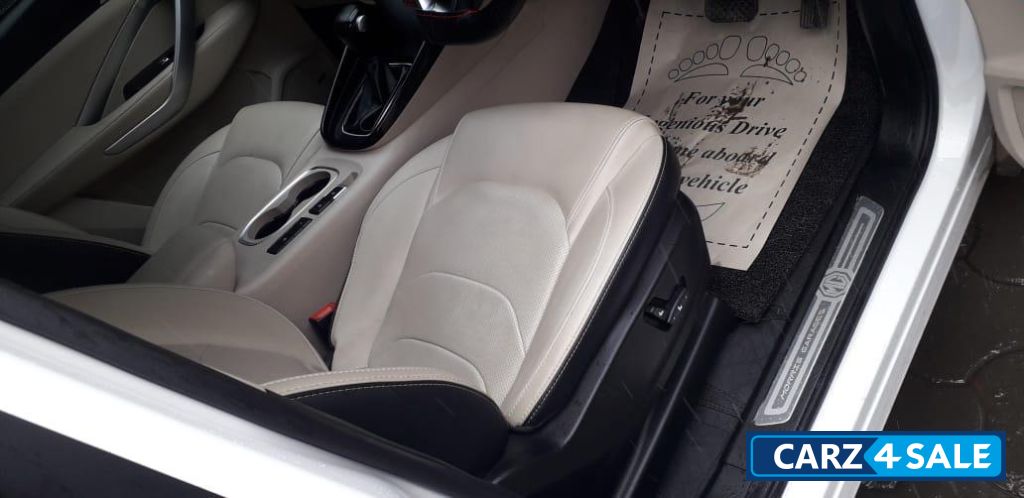 White MG Hector Sharp 1.5 Turbo CVT Automatic