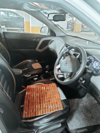 Polar White Hyundai  S