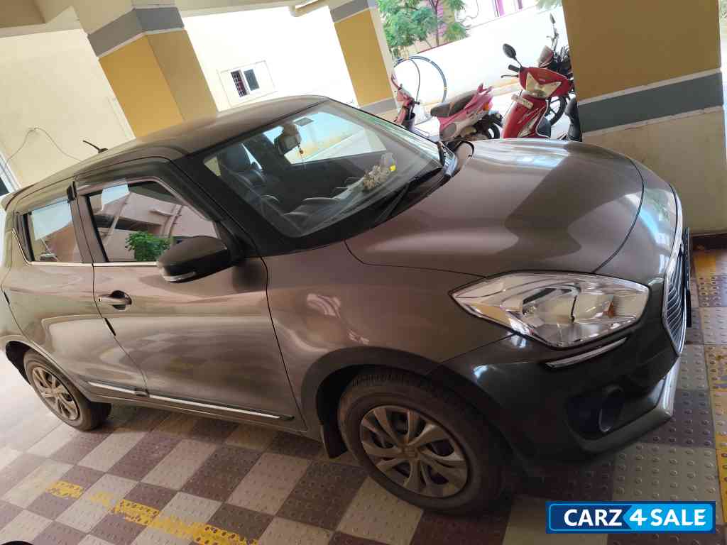 Maruti Suzuki Swift Vxi