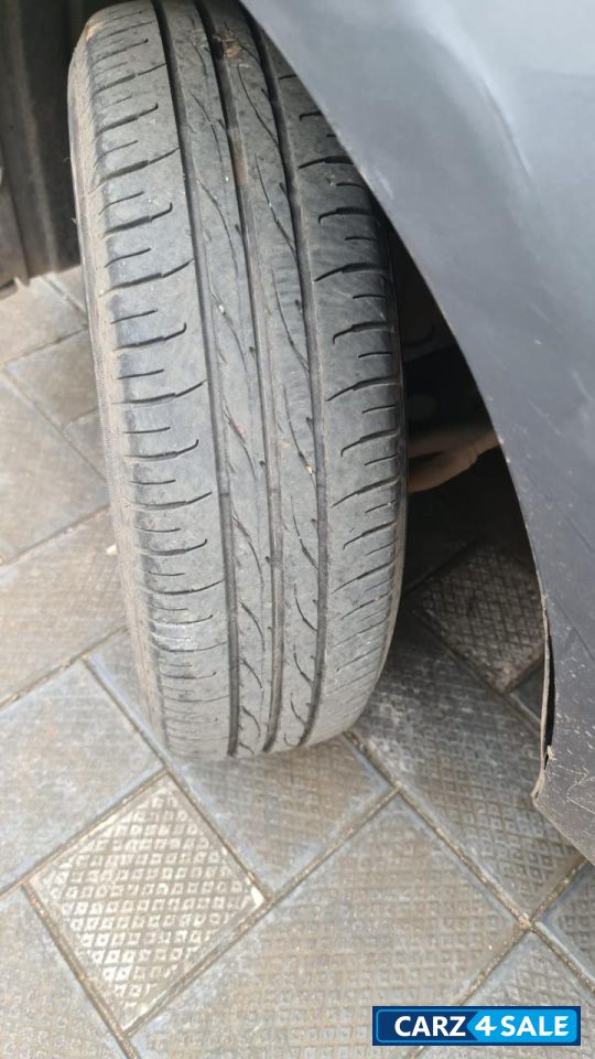 Toyota Etios liva G(F) BS4