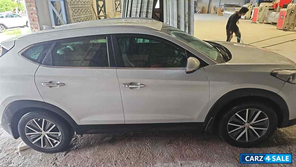 Hyundai Tucson 4x4 auto gls deisal