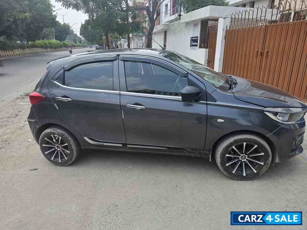 Tata Tiago Nrg