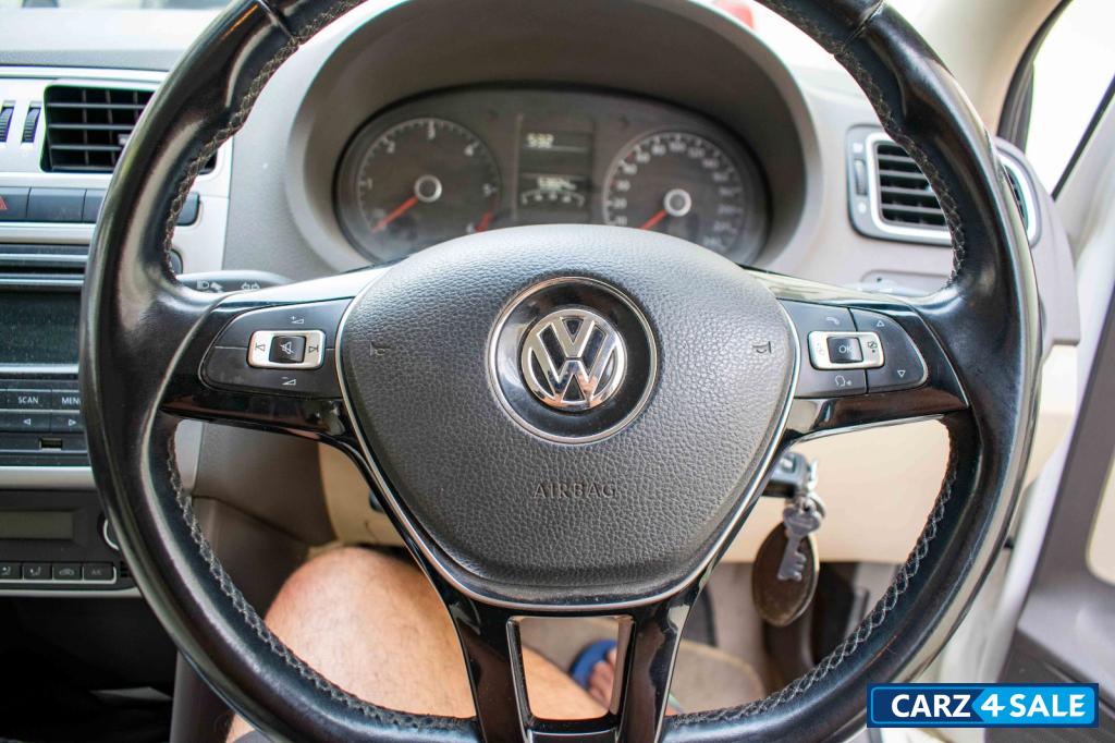 Volkswagen Vento Highline