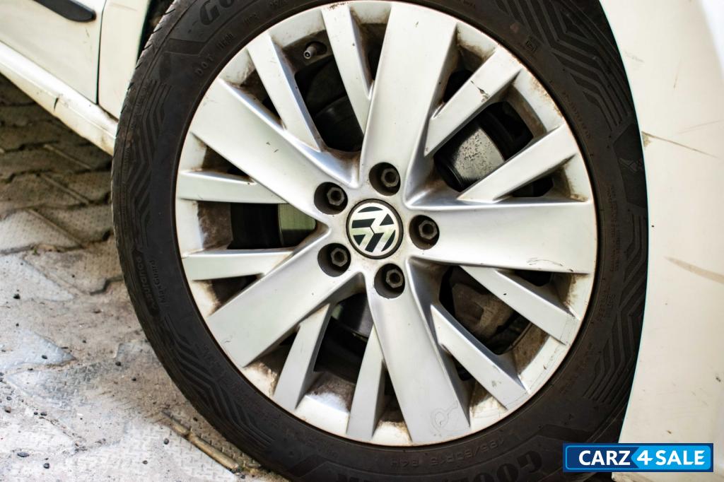 Volkswagen Vento Highline