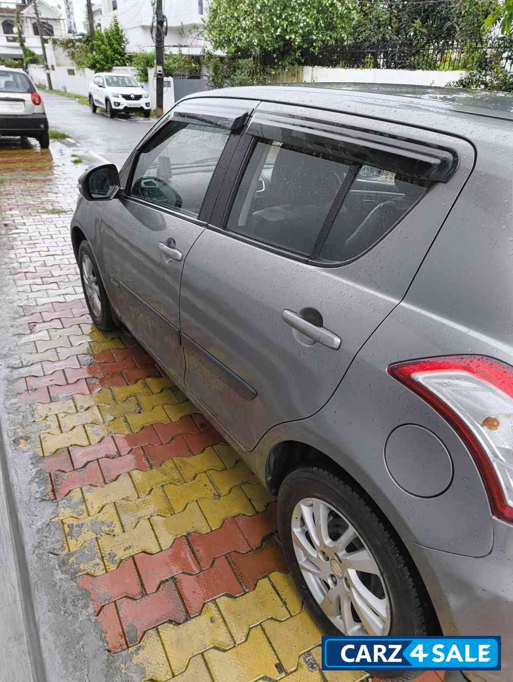 Maruti Suzuki Swift ZXI