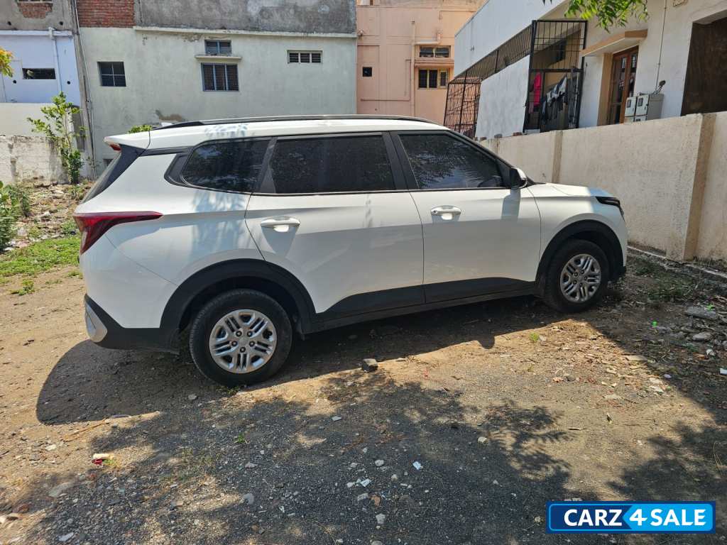 Kia Carens 1.5 premium