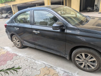 Honda Amaze VX CVT