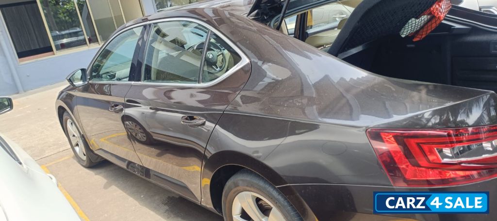 Skoda Superb Style AT 1.8