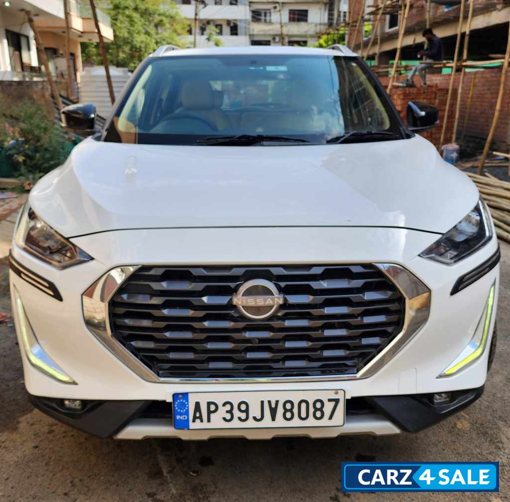 Nissan Magnite XV CVT Petrol
