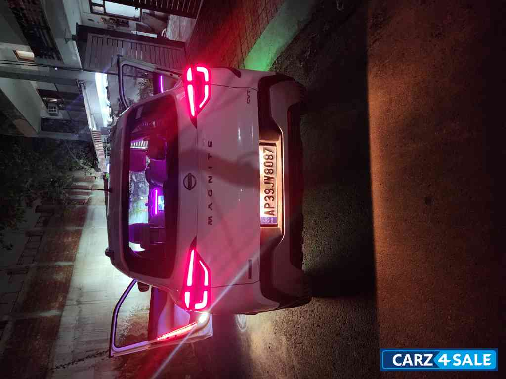 Nissan Magnite XV CVT Petrol