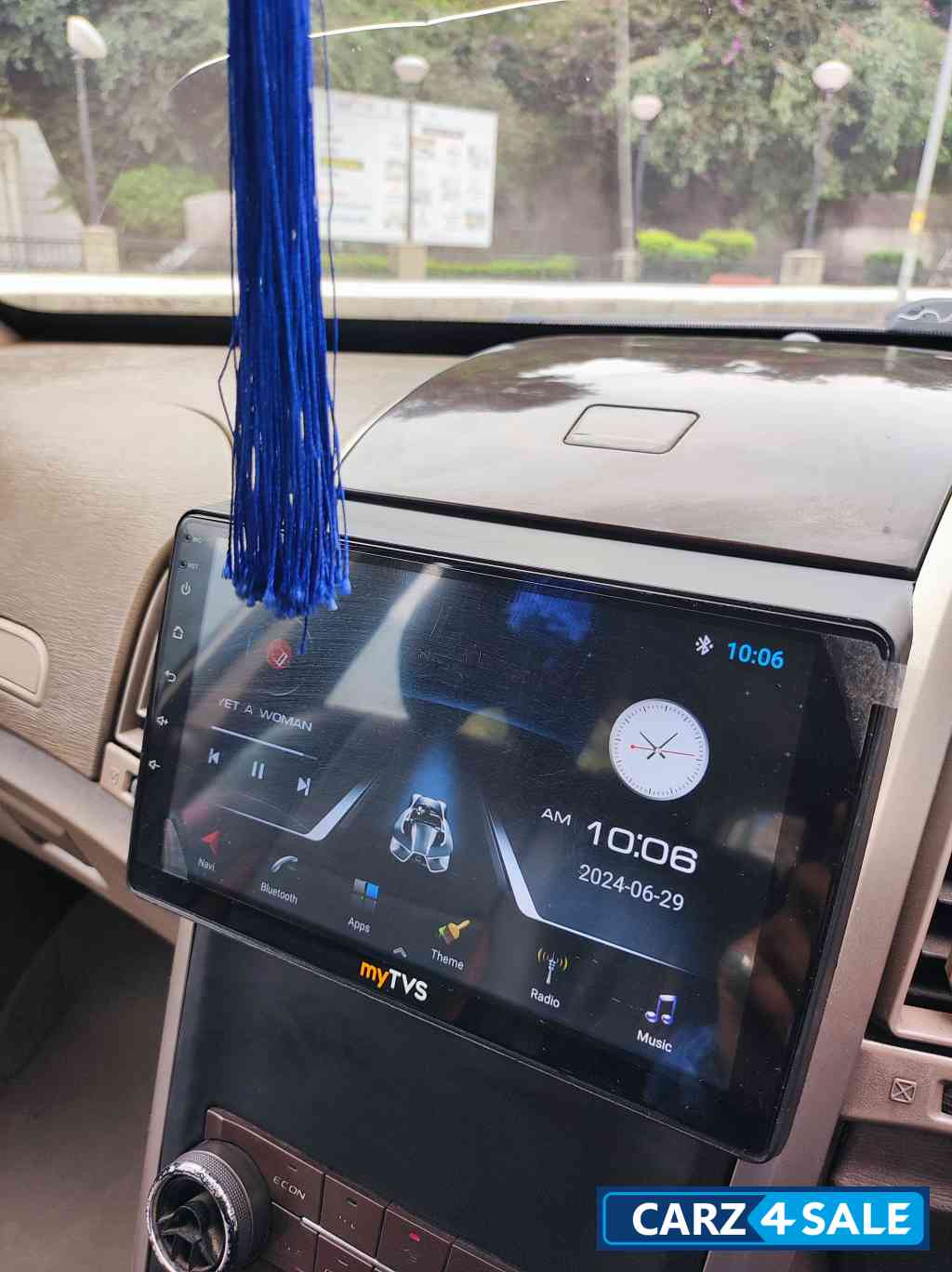 Mahindra XUV 500 W6 2WD