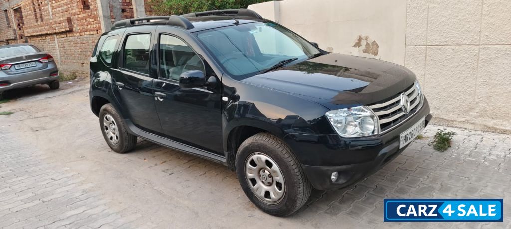 Black Renault Duster RXL Petrol