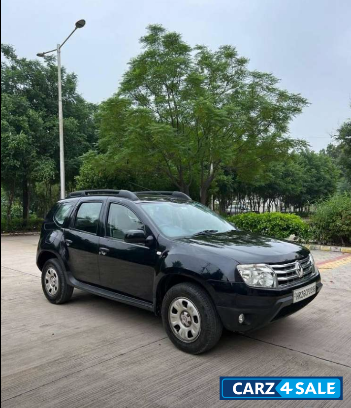 Black Renault Duster RXL Petrol