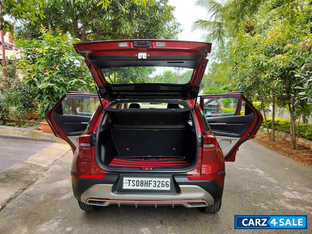 Kia Sonet HTX 1.5 Dual Tone Diesel with Cruise Control