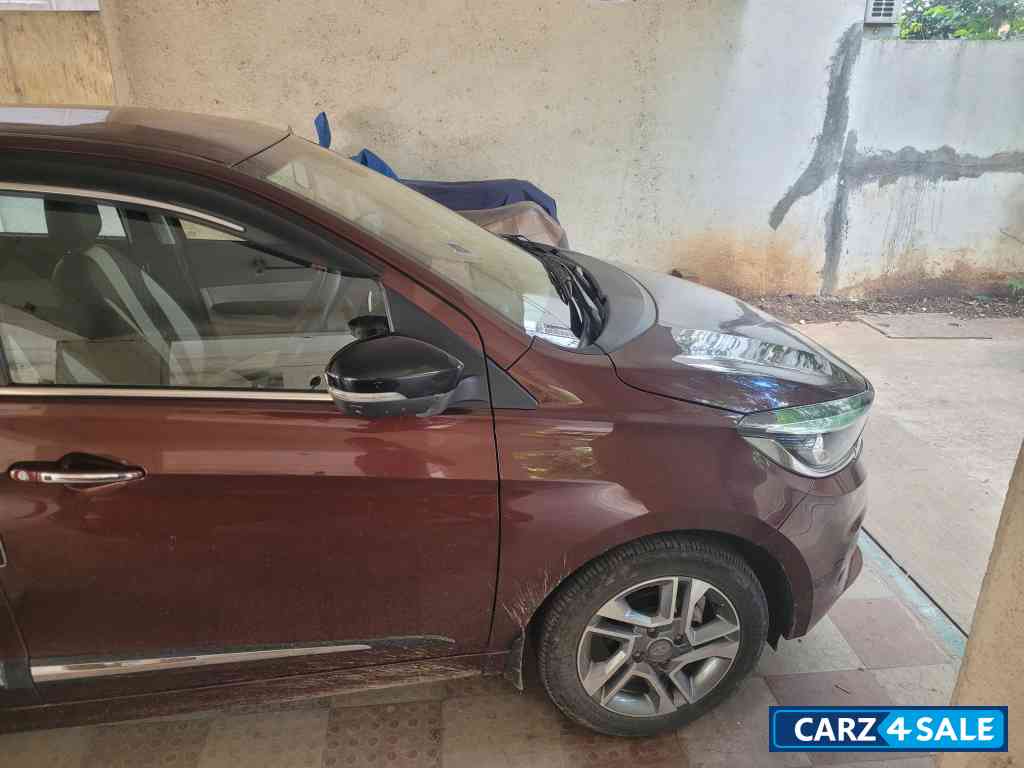 Magnetic Red Tata Tigor XZ+ petrol Magnetic Red Tata Tigor XZ+ petrol